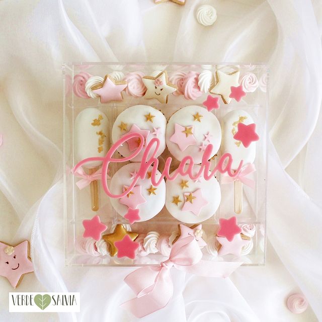 Scatola porta dolci in plexiglass trasparente con nome personalizzato